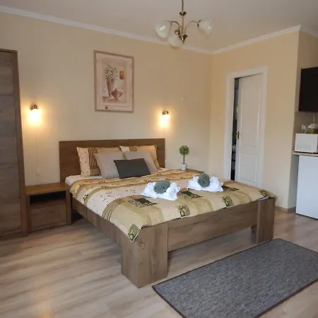 Voelgy Апартаменты Эгер